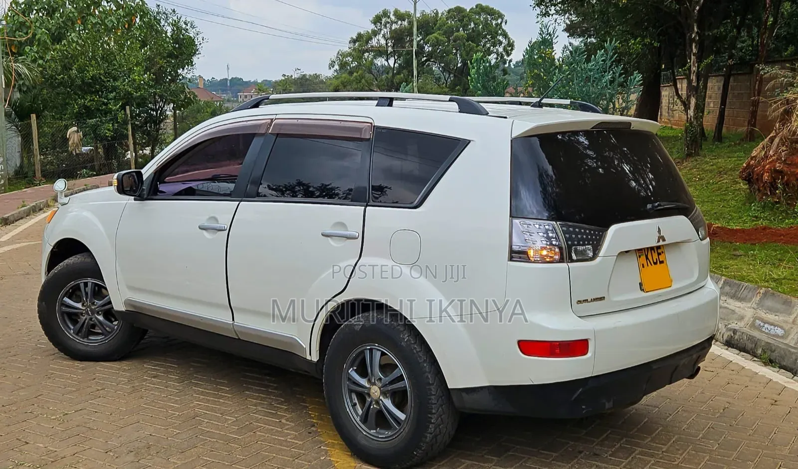 Mitsubishi Outlander 2009 White