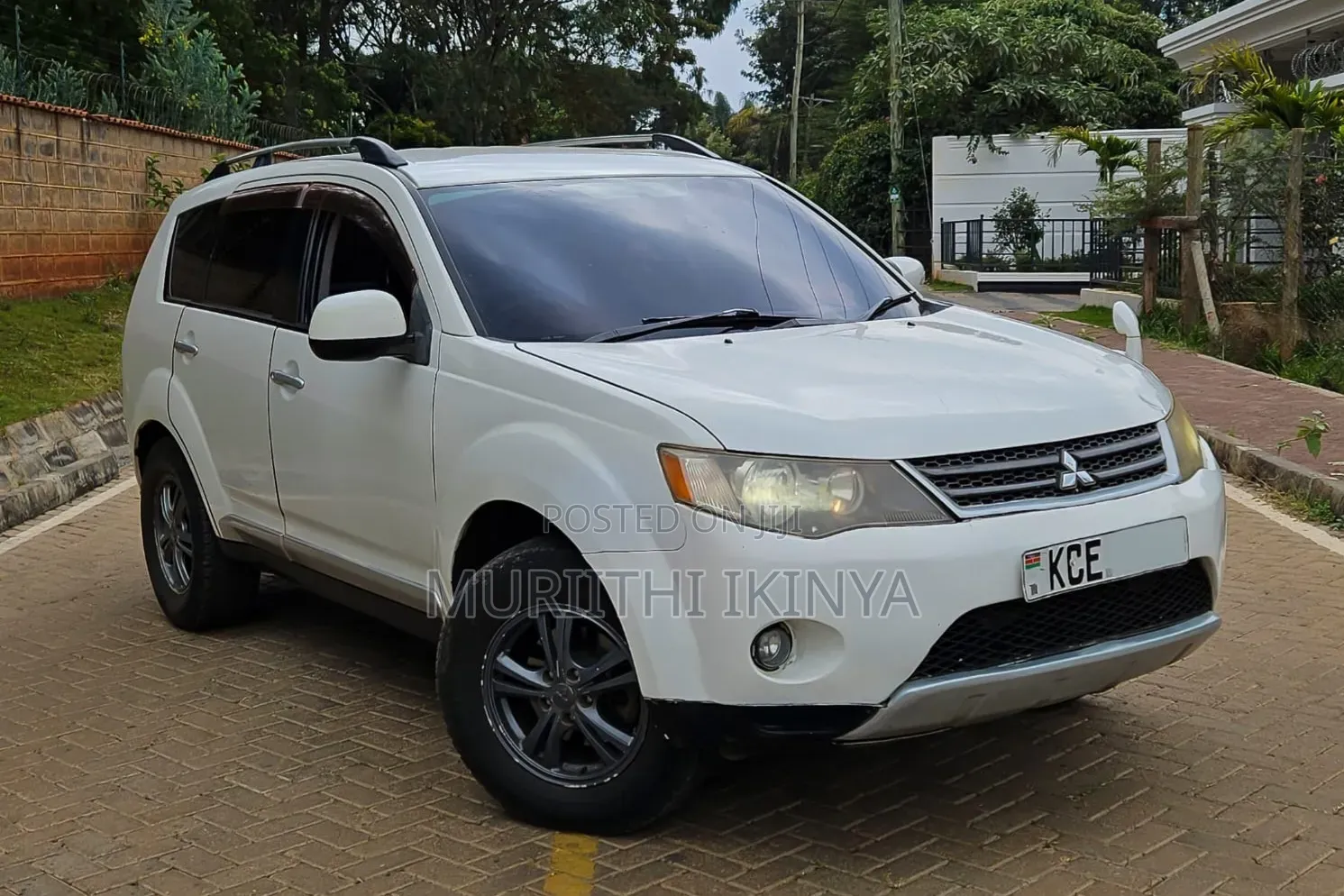 Mitsubishi Outlander 2009 White