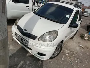 Toyota Fun Cargo 2006 White
