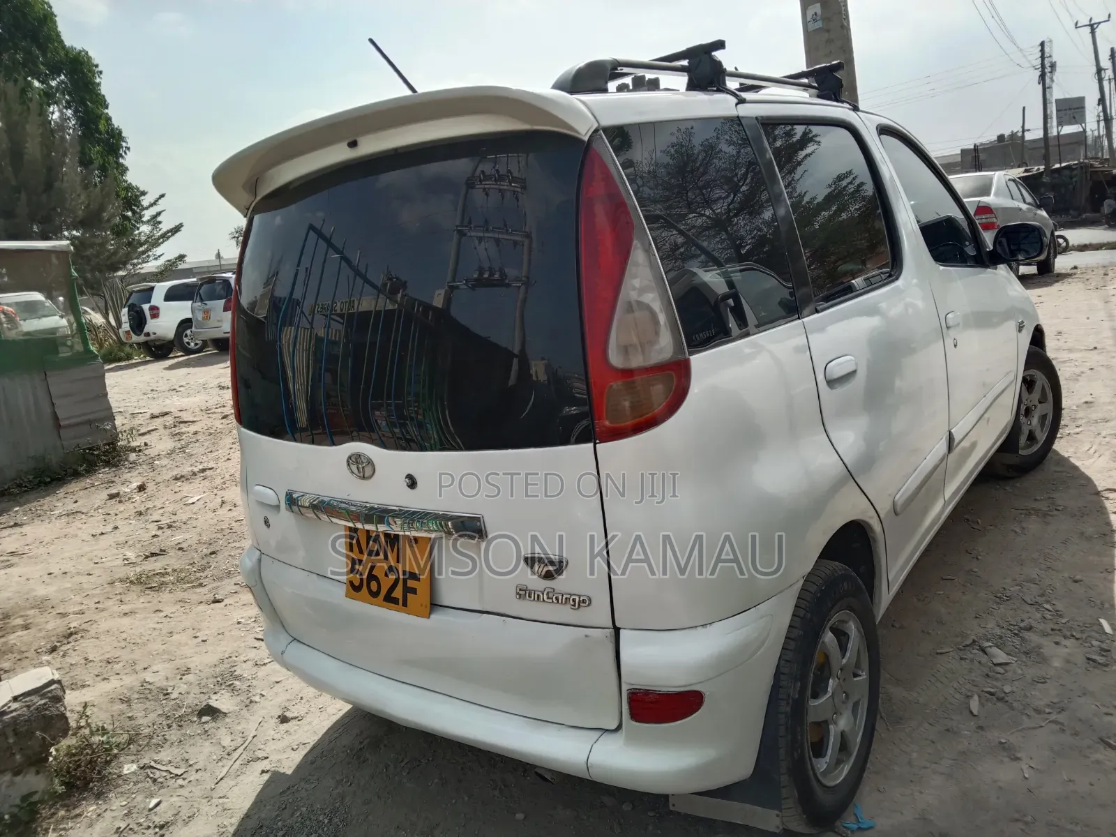 Toyota Fun Cargo 2006 White