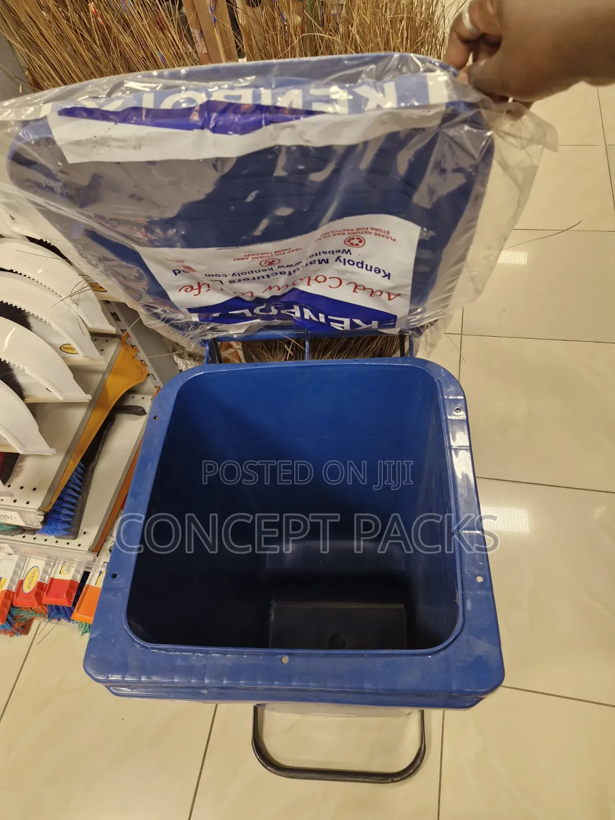 Kenpoly Heavy Duty Pedal Bin 100 Litres