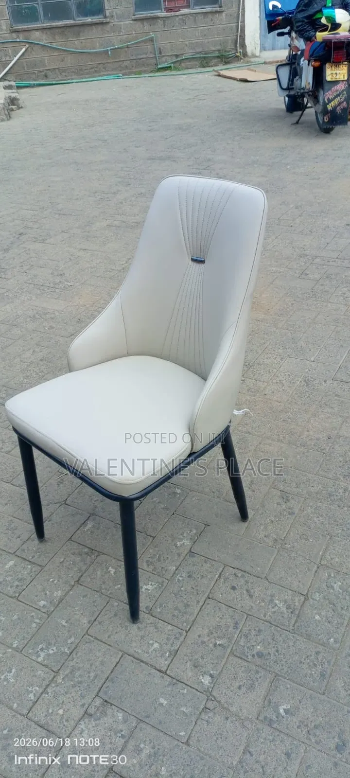Modern, and Ultra-Comfortable Accent Chair