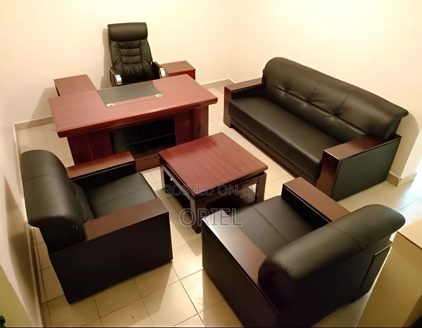 Office Sofa : 5-Seater Executive Waiting Room Sofa
