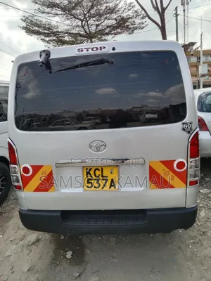 Toyota HiAce 2010 Silver