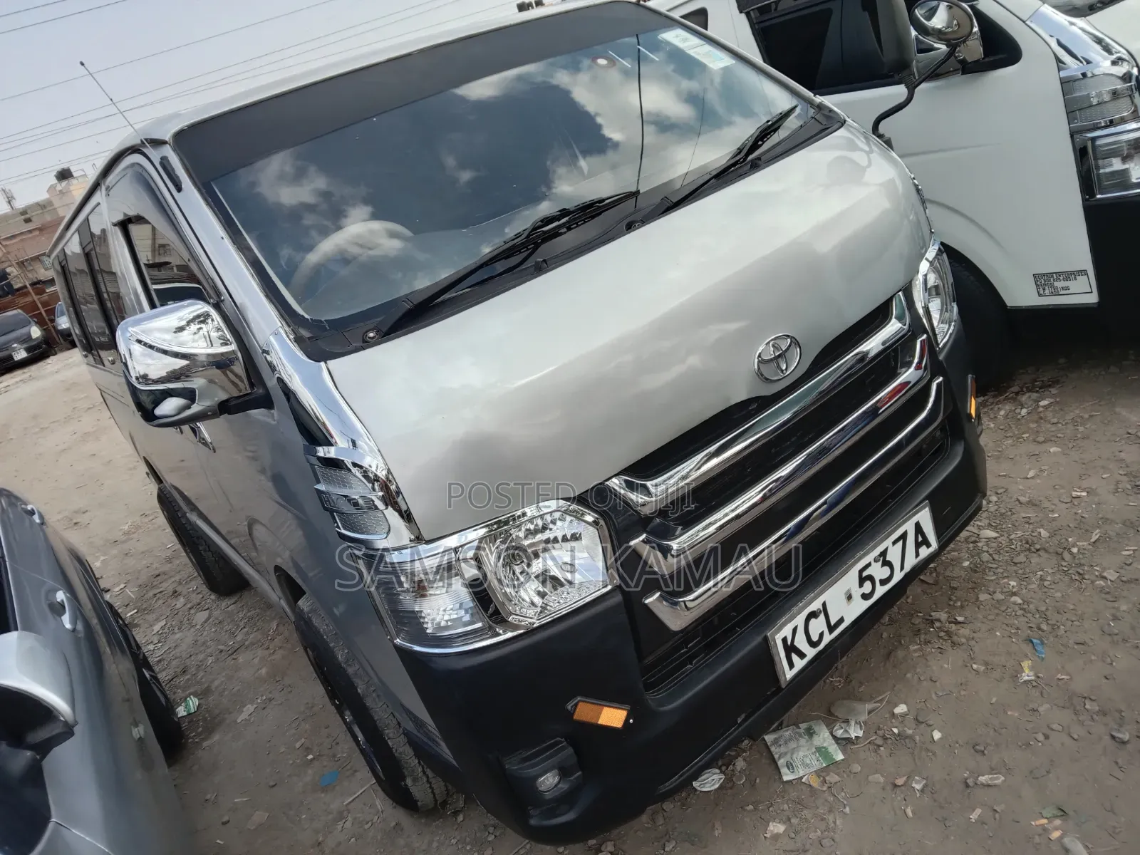 Toyota HiAce 2010 Silver