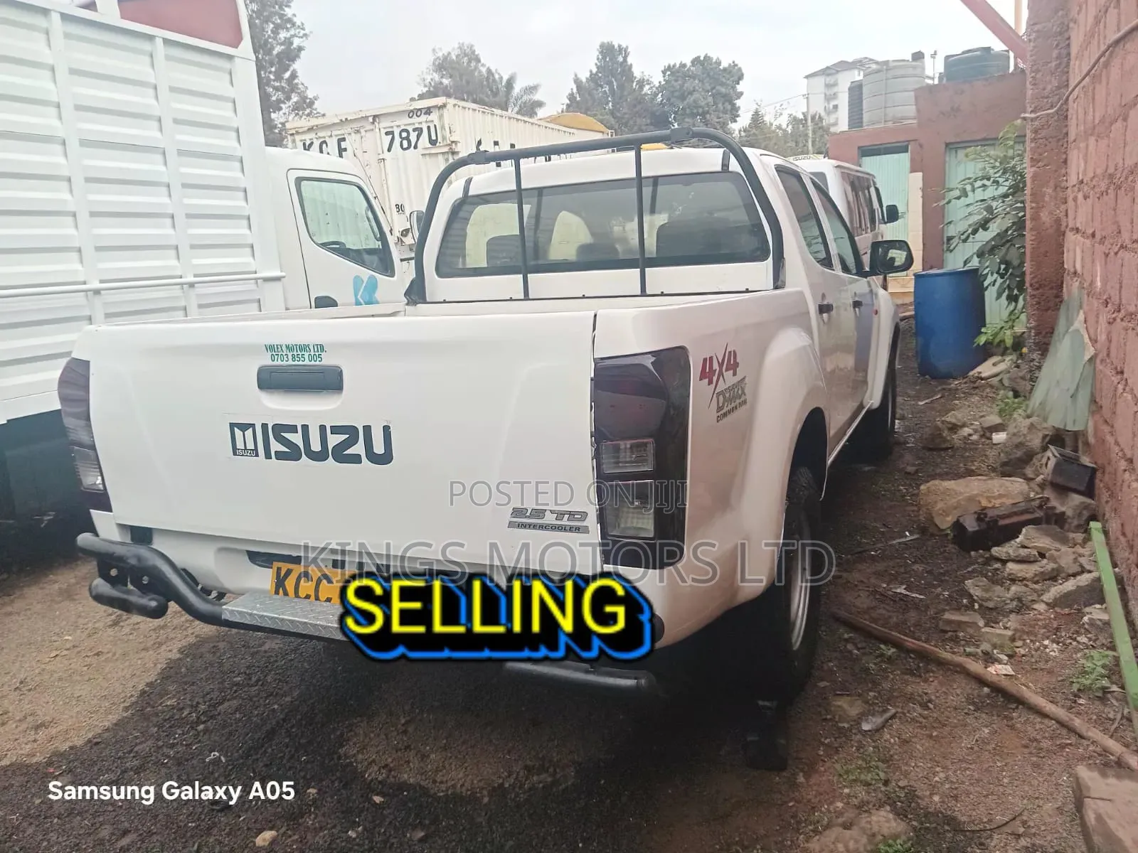 Isuzu D-MAX 2014 White