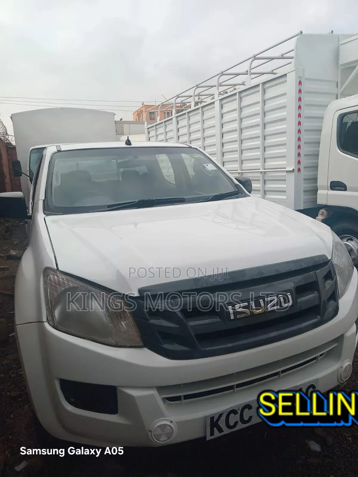 Isuzu D-MAX 2014 White