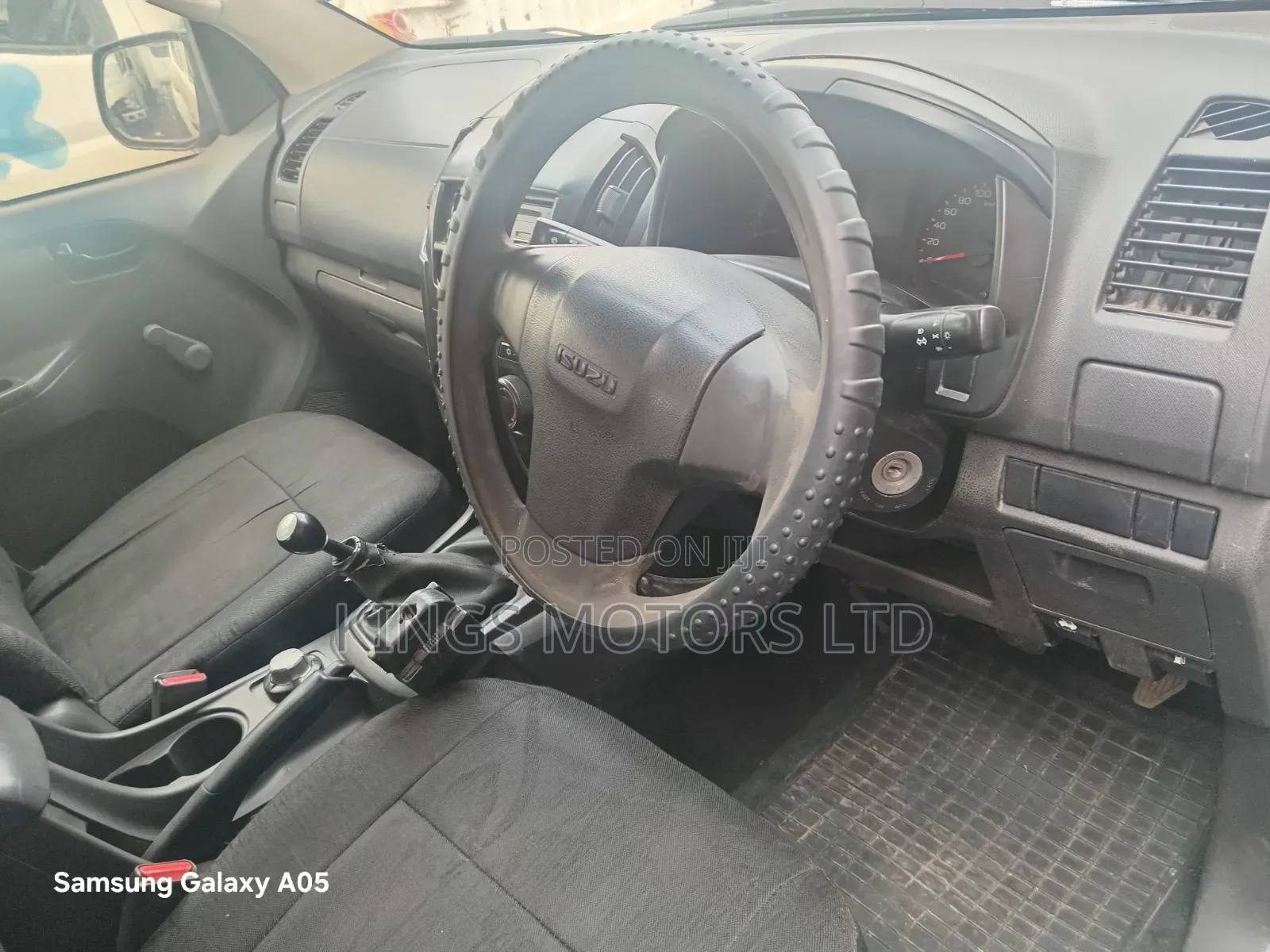 Isuzu D-MAX 2014 White