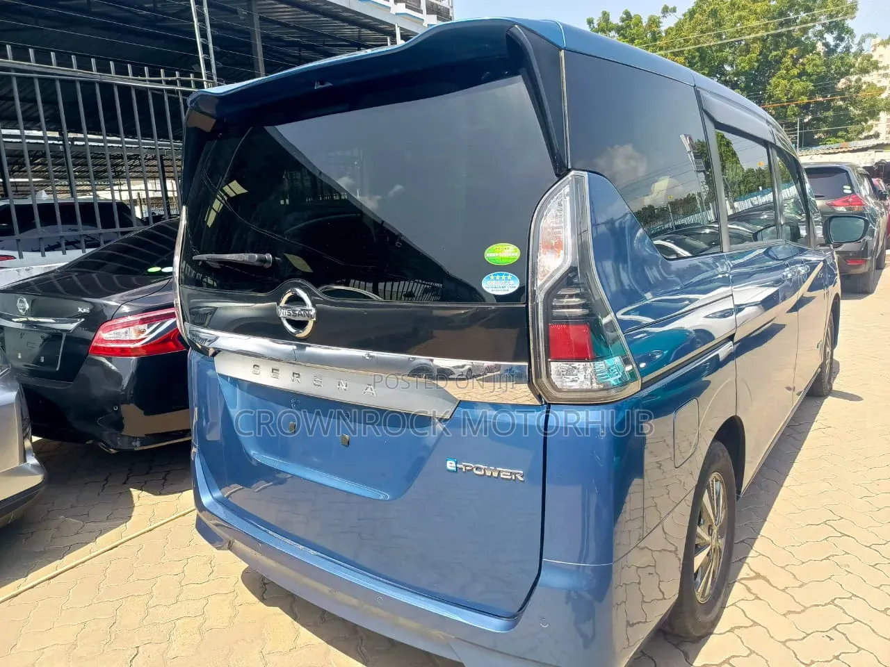 Nissan Serena 2019 Blue