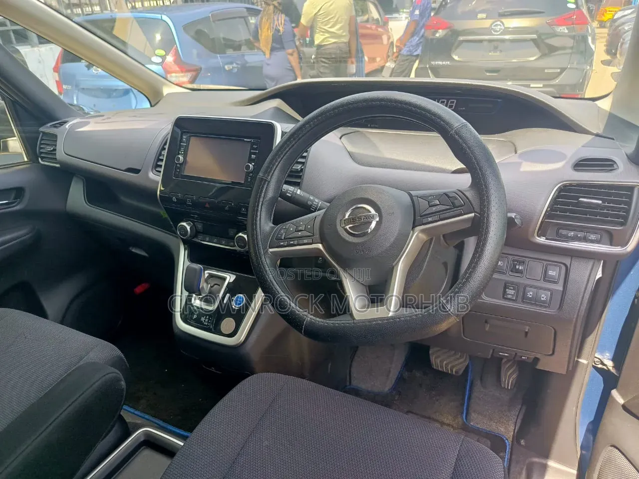 Nissan Serena 2019 Blue