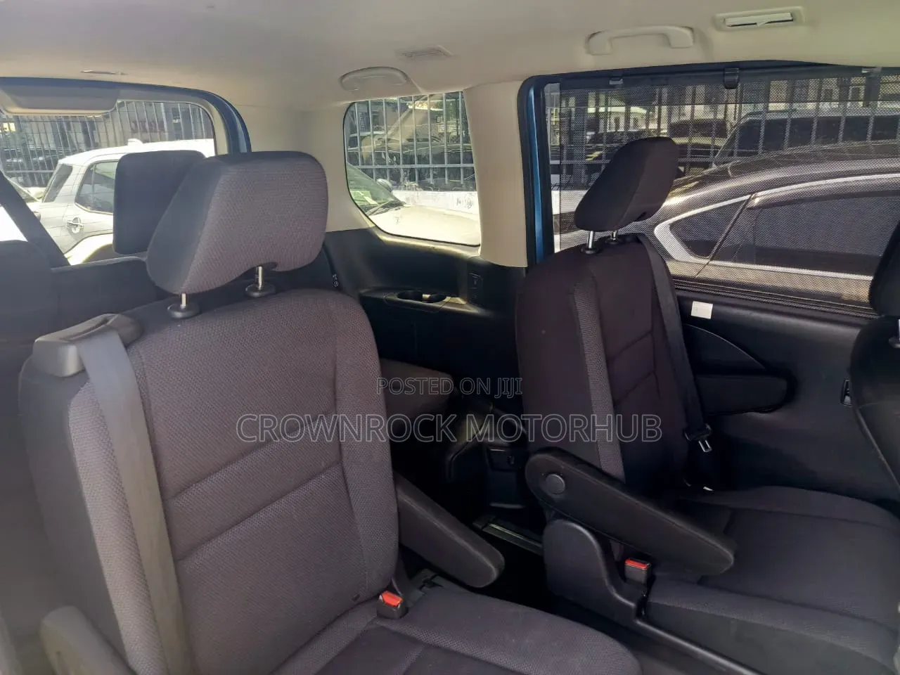 Nissan Serena 2019 Blue