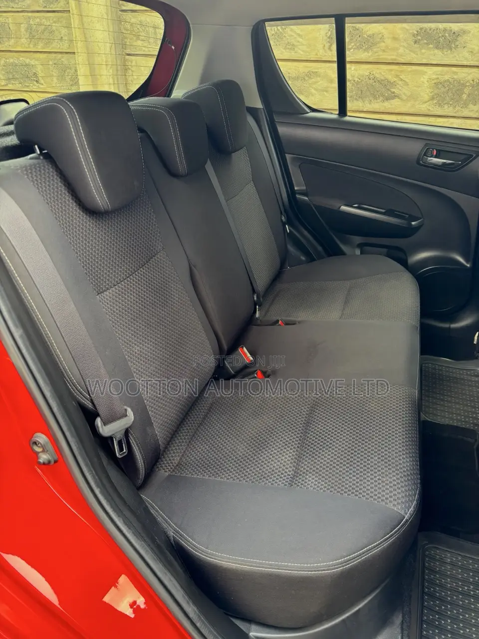 Suzuki Swift 2016 Red