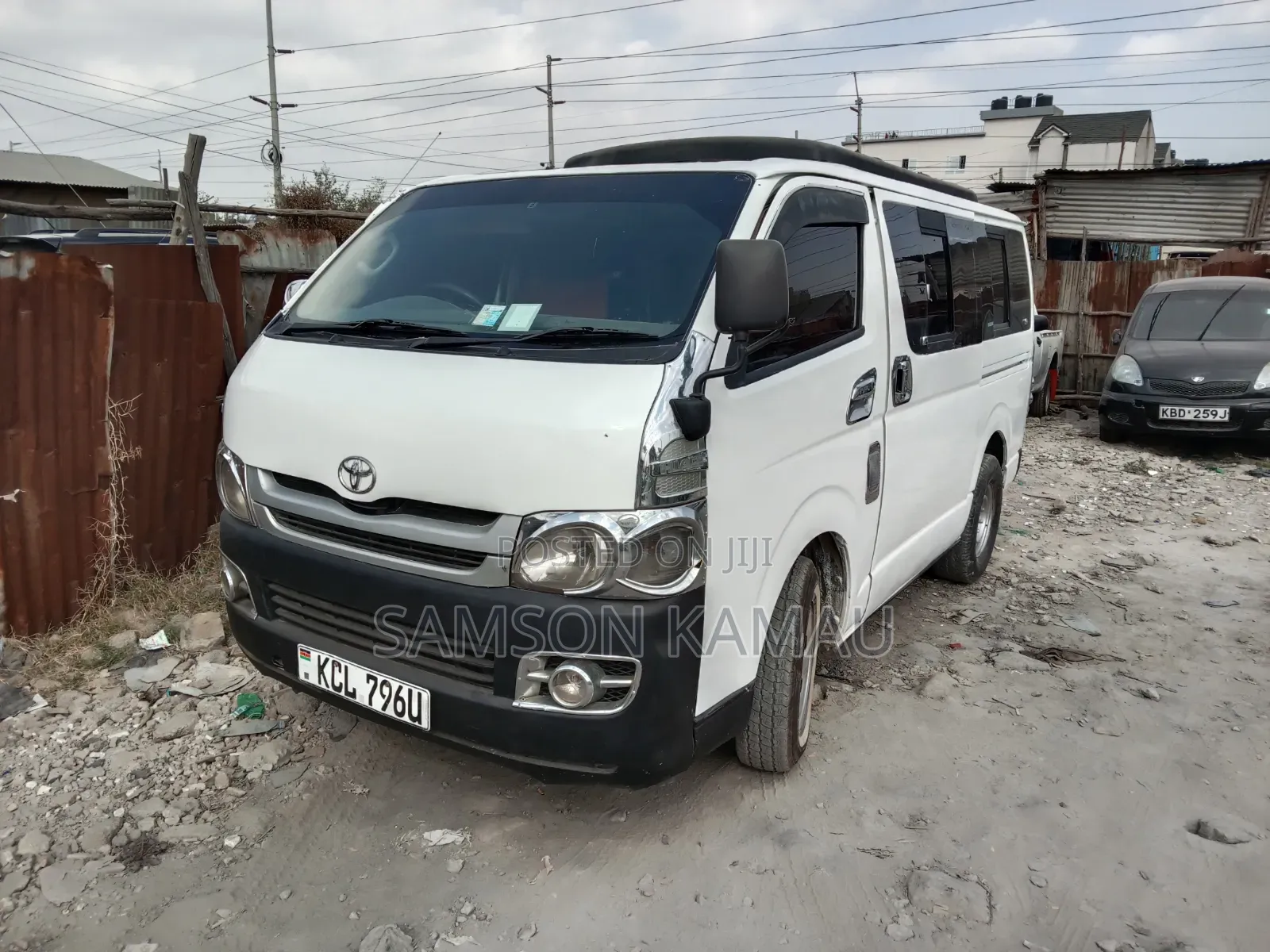 Toyota HiAce 2010 White