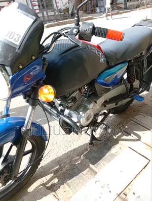 Bajaj Boxer 150 UG 2025 Black
