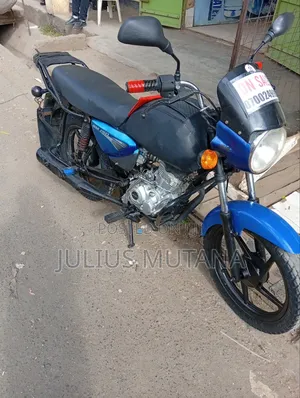 Bajaj Boxer 150 UG 2025 Black
