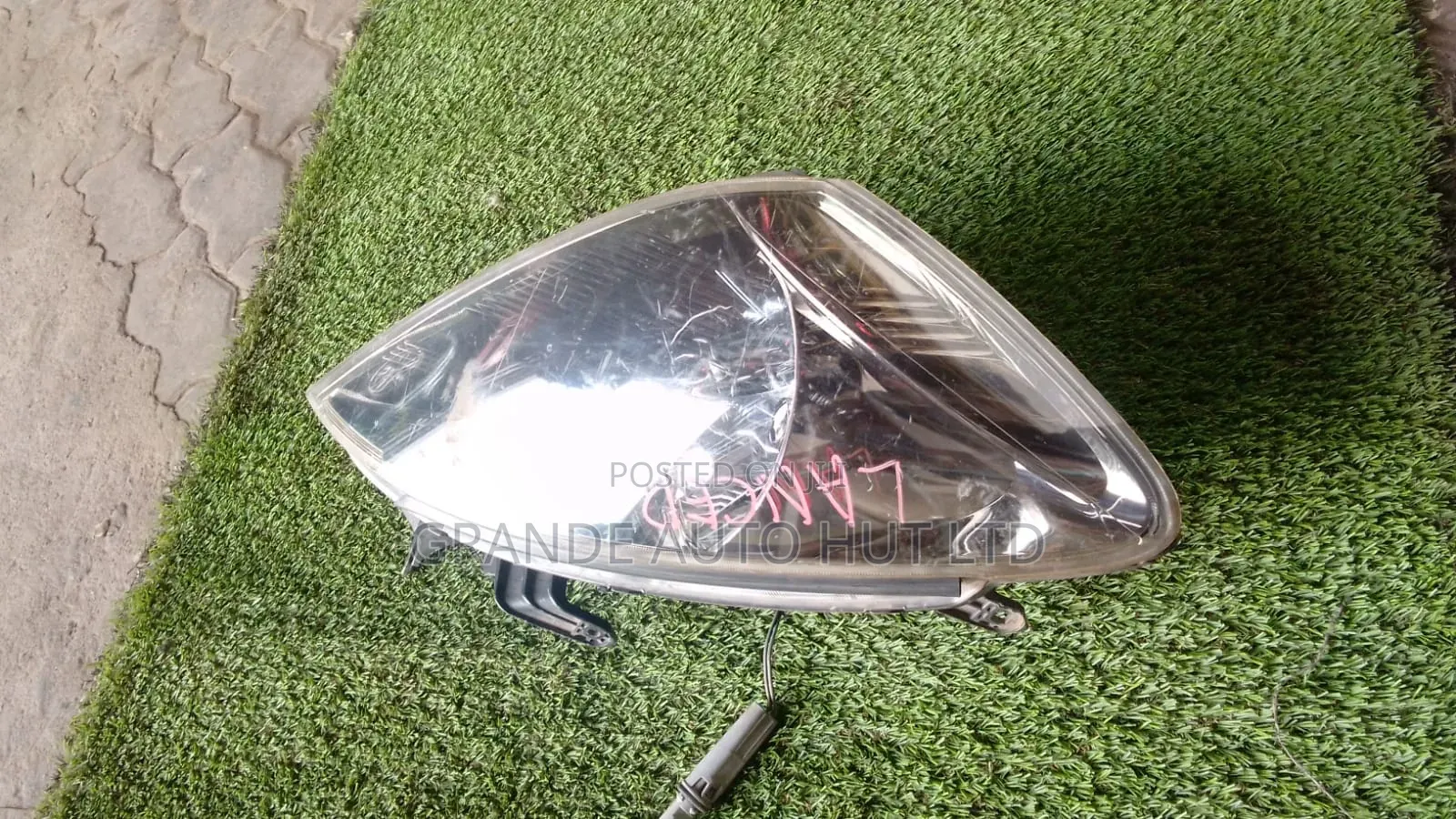Mitsubishi Lancer Headlights