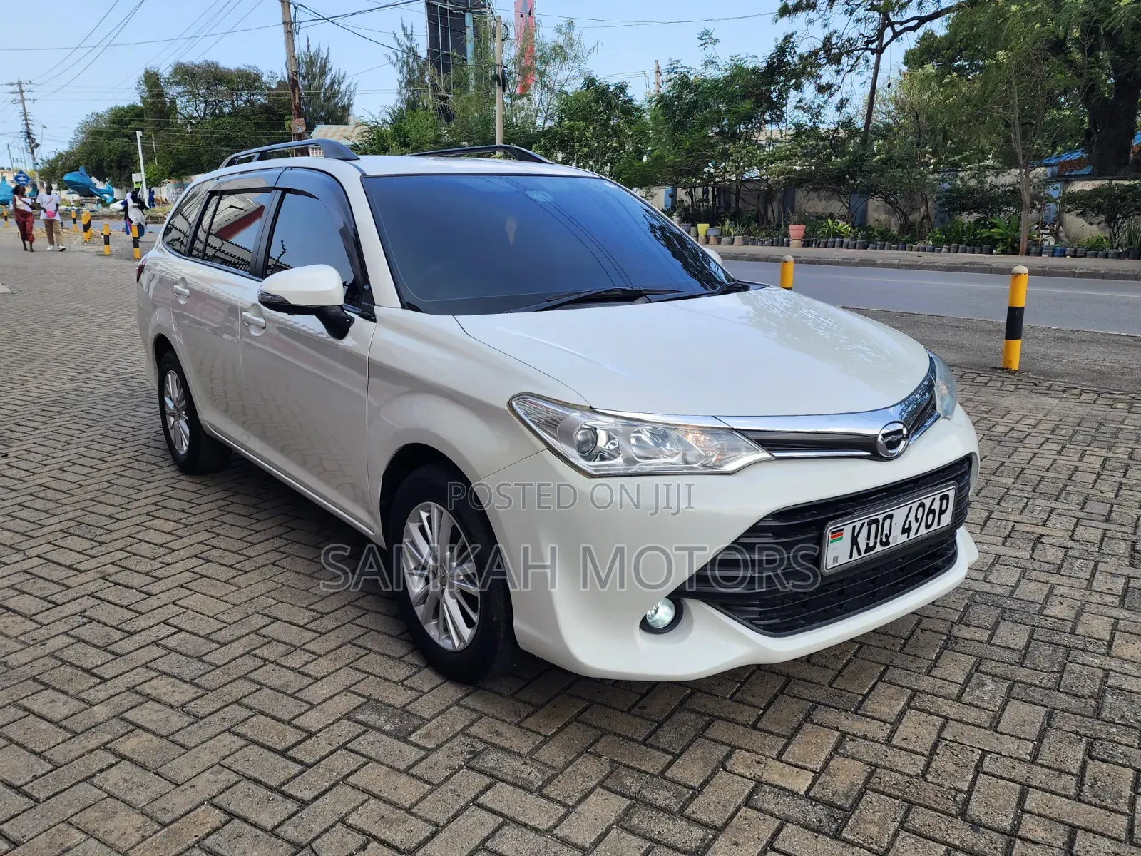 Toyota Corolla Fielder 2018 White