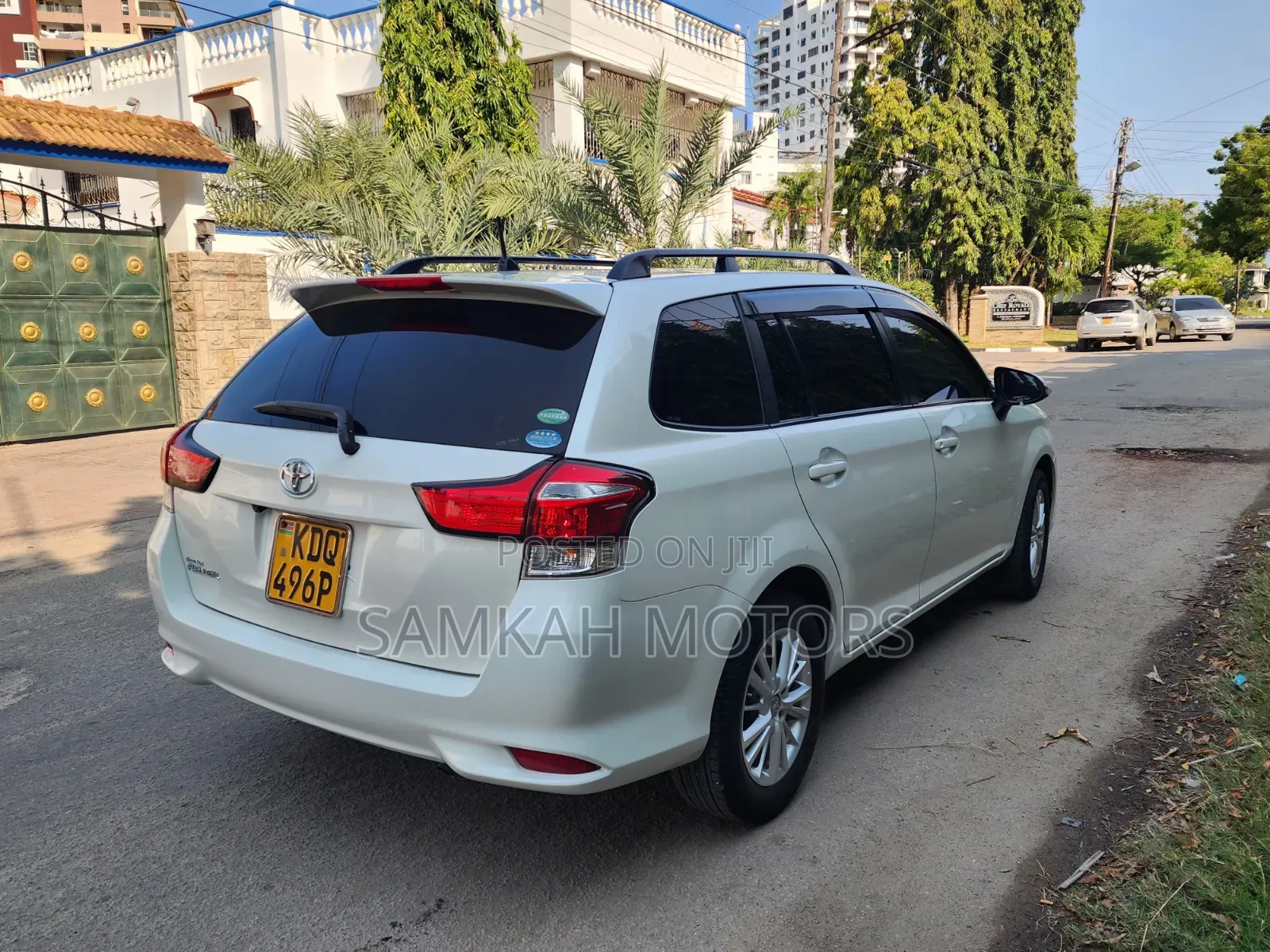 Toyota Corolla Fielder 2018 White