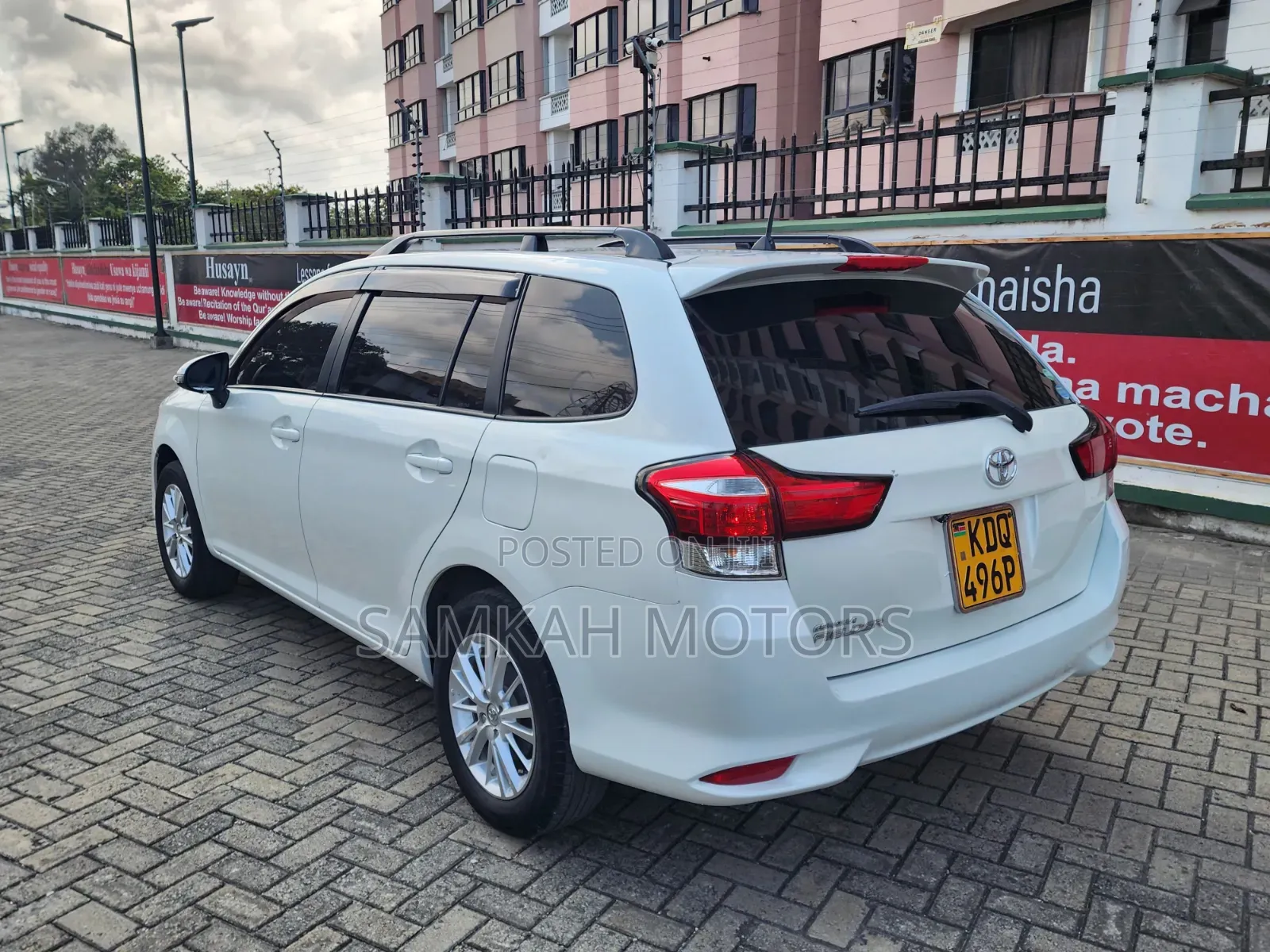 Toyota Corolla Fielder 2018 White