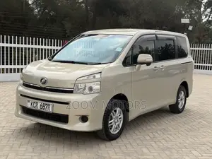 Toyota Voxy V 2WD 8-Seater 2012 Beige