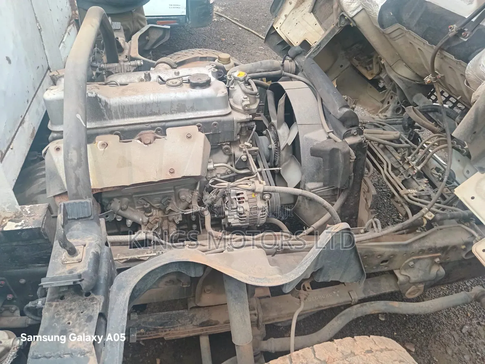 Mitsubishi Canter Fe85 Yom 2011 Negotiable