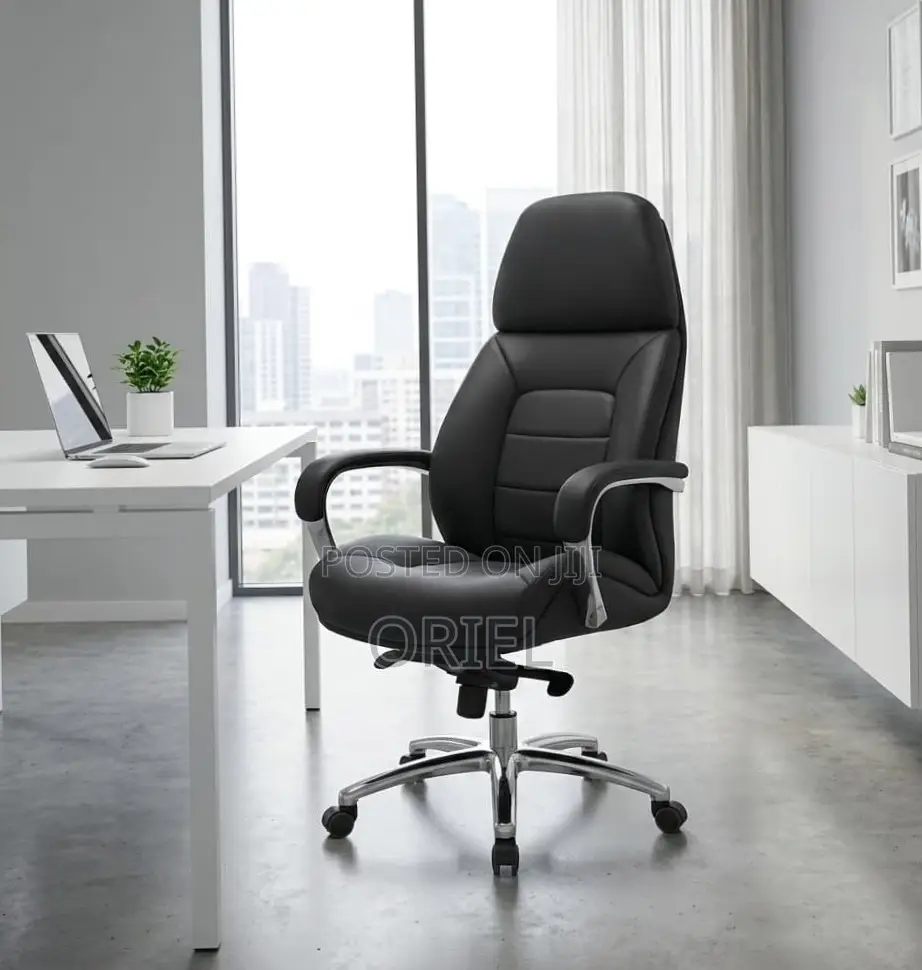 Office Chair : Modern Executive Office Black Leather Padded Chair