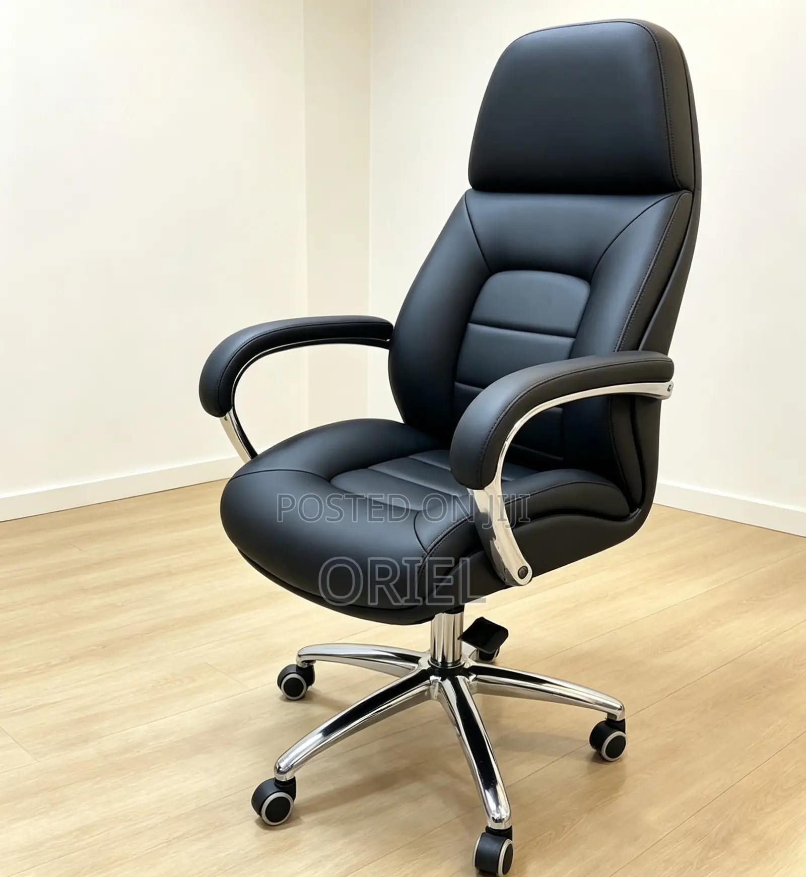 Office Chair : Modern Executive Office Black Leather Padded Chair