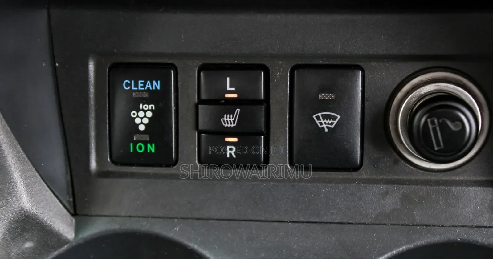 Toyota Vanguard 2013 Off white
