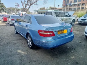 Mercedes-Benz E250 2010 Blue