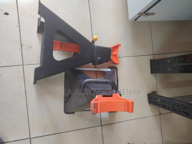 Mechanical Locking System Vehicles Safety Stands Sunshine - thumbnail 3