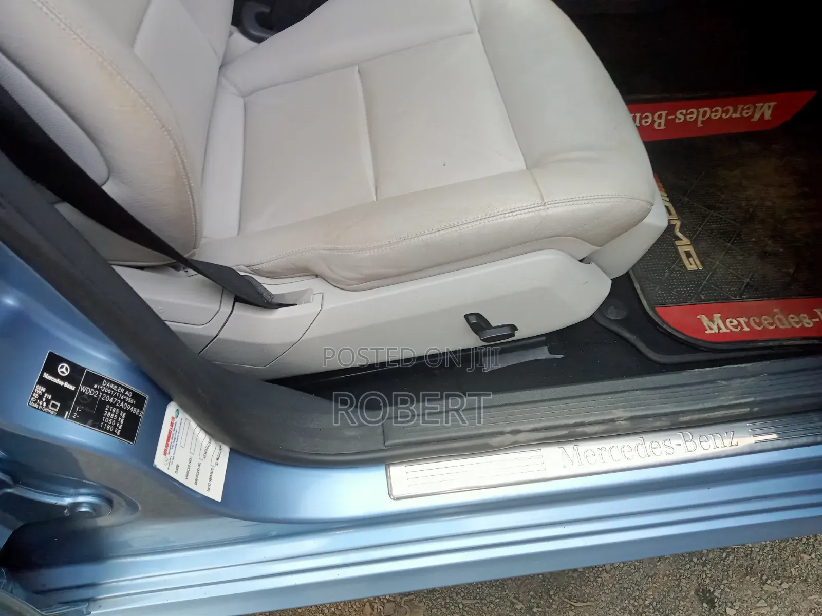 Mercedes-Benz E250 2010 Blue