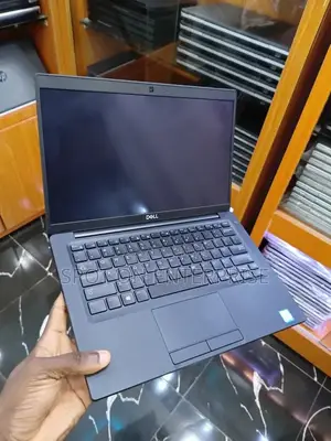 Laptop Dell Latitude 7390 8GB Intel Core i5 SSD 256GB