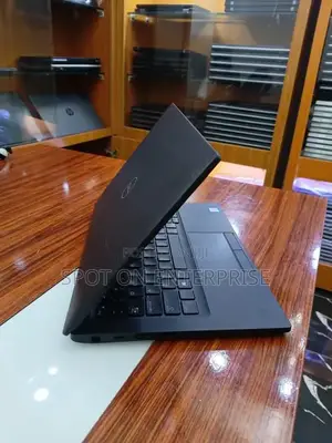Laptop Dell Latitude 7390 8GB Intel Core i5 SSD 256GB