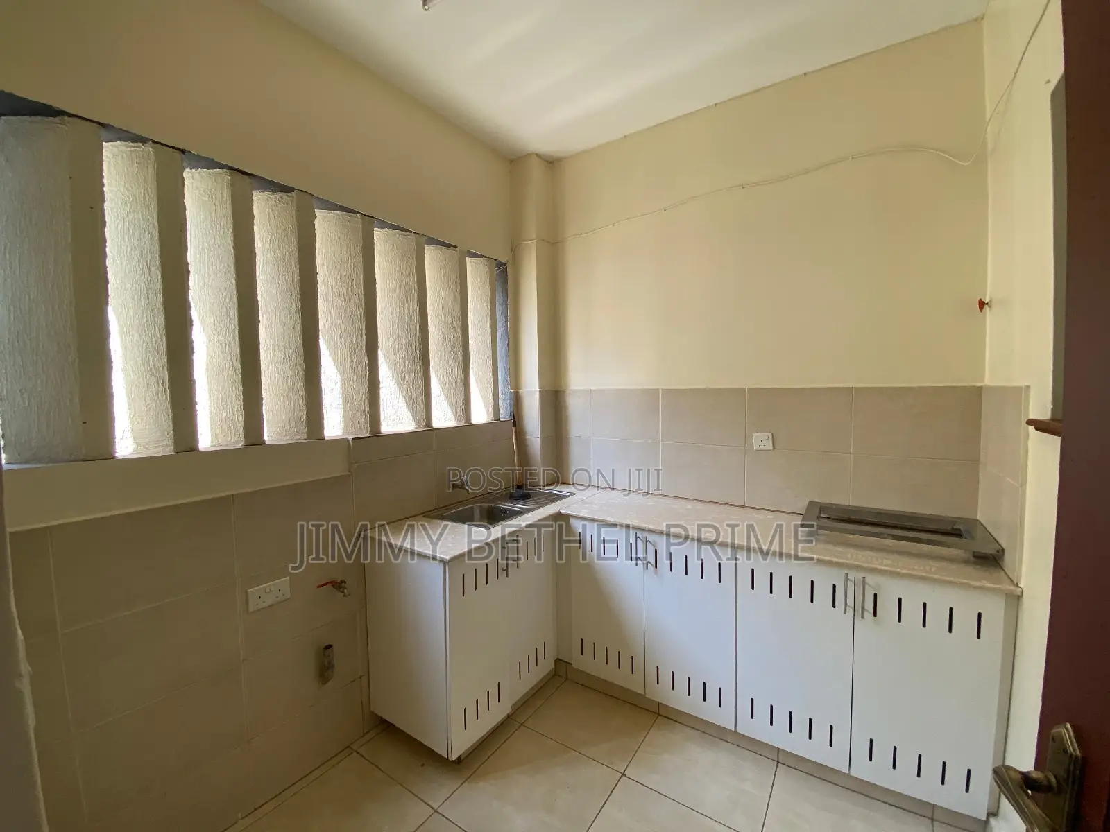 2bdrm Apartment in Raphta Road Area for sale
