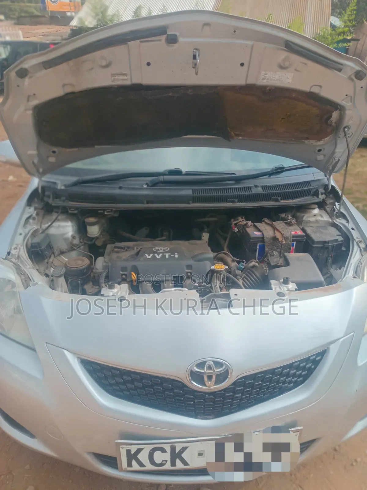 Toyota Belta 2010 Silver