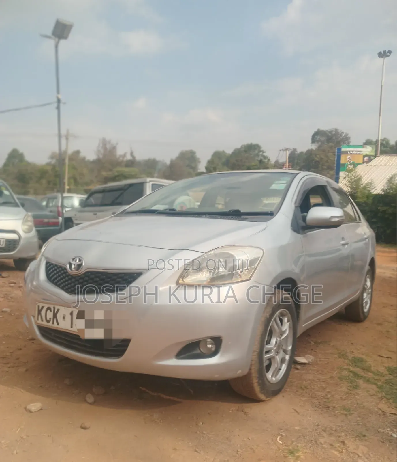 Toyota Belta 2010 Silver