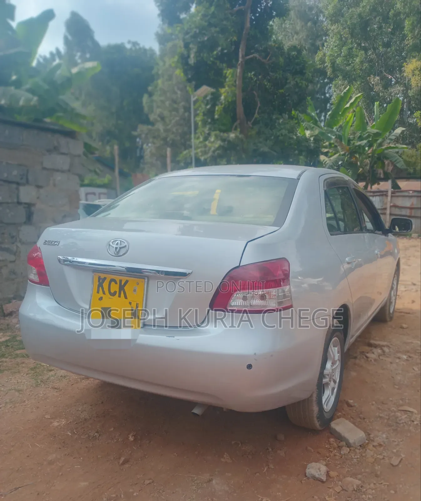 Toyota Belta 2010 Silver