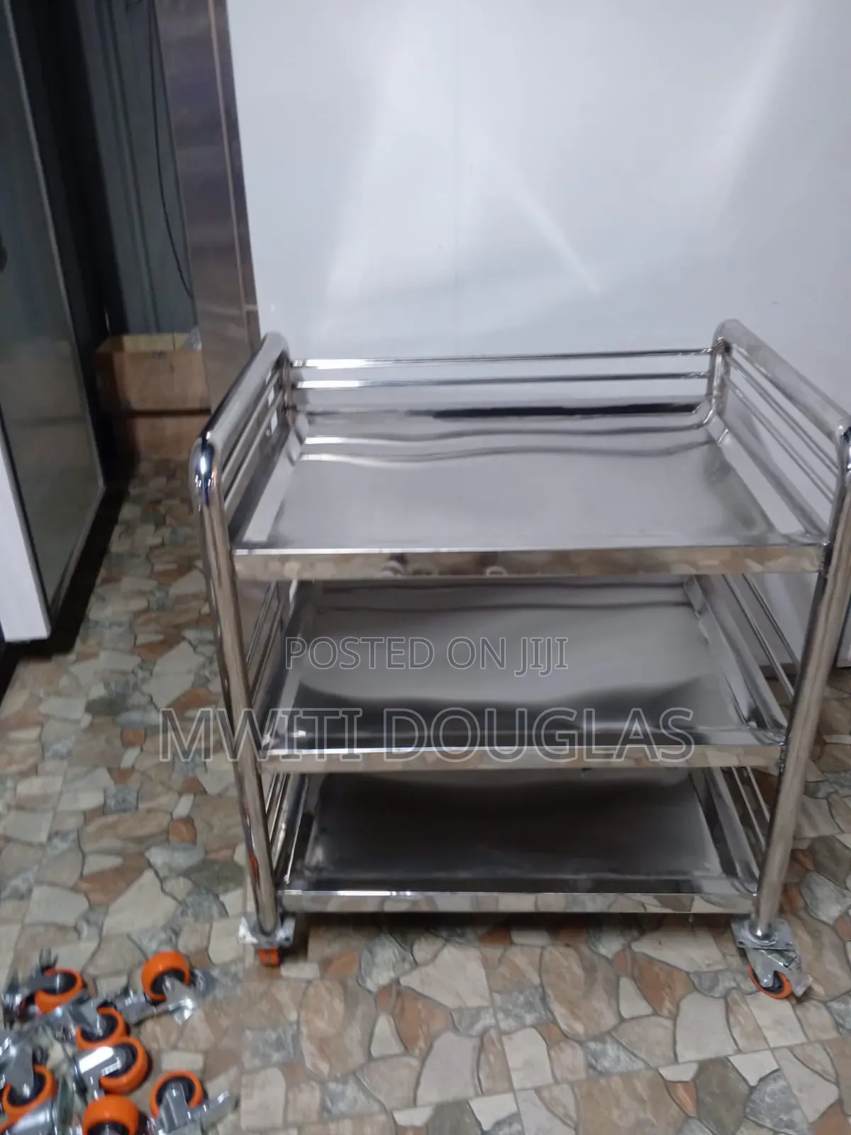 Stainless Steel Service Trolley Is a Heavy-Duty, Rust-Resistant