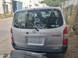 Toyota Succeed 2019 Silver