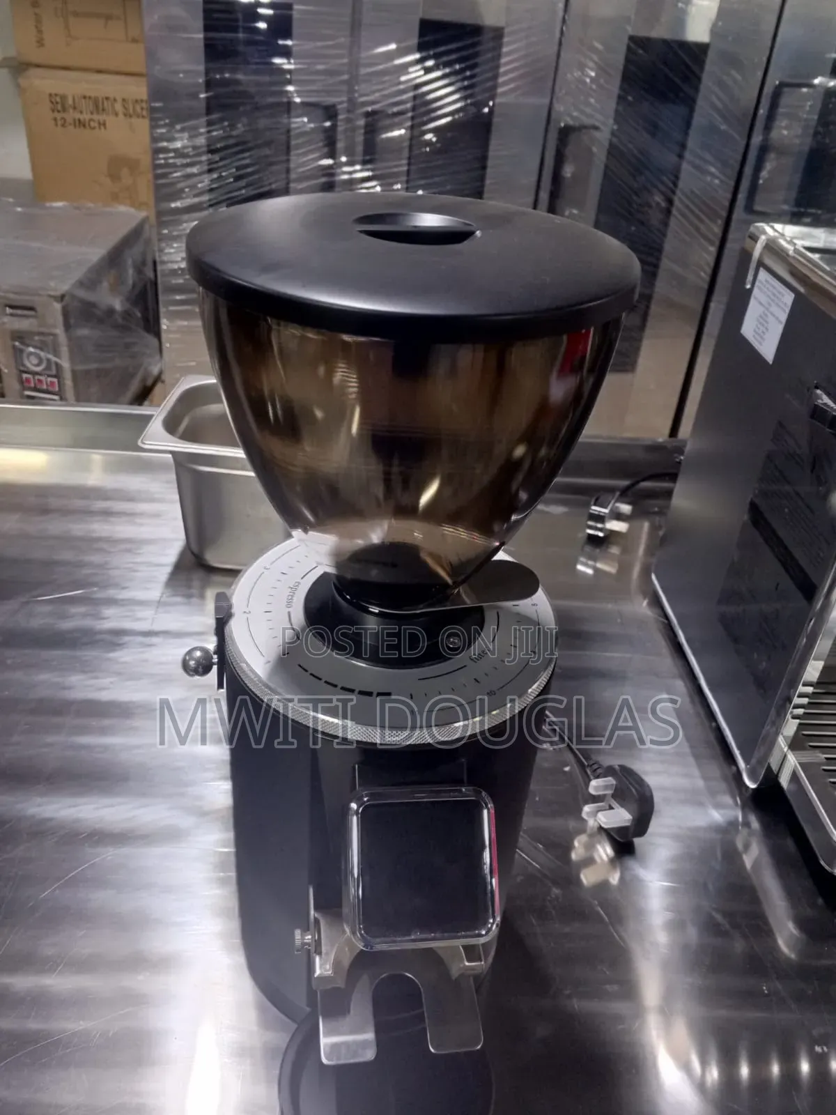 Commercial Electric Coffee Bean Grinder With a Tinted Hopper