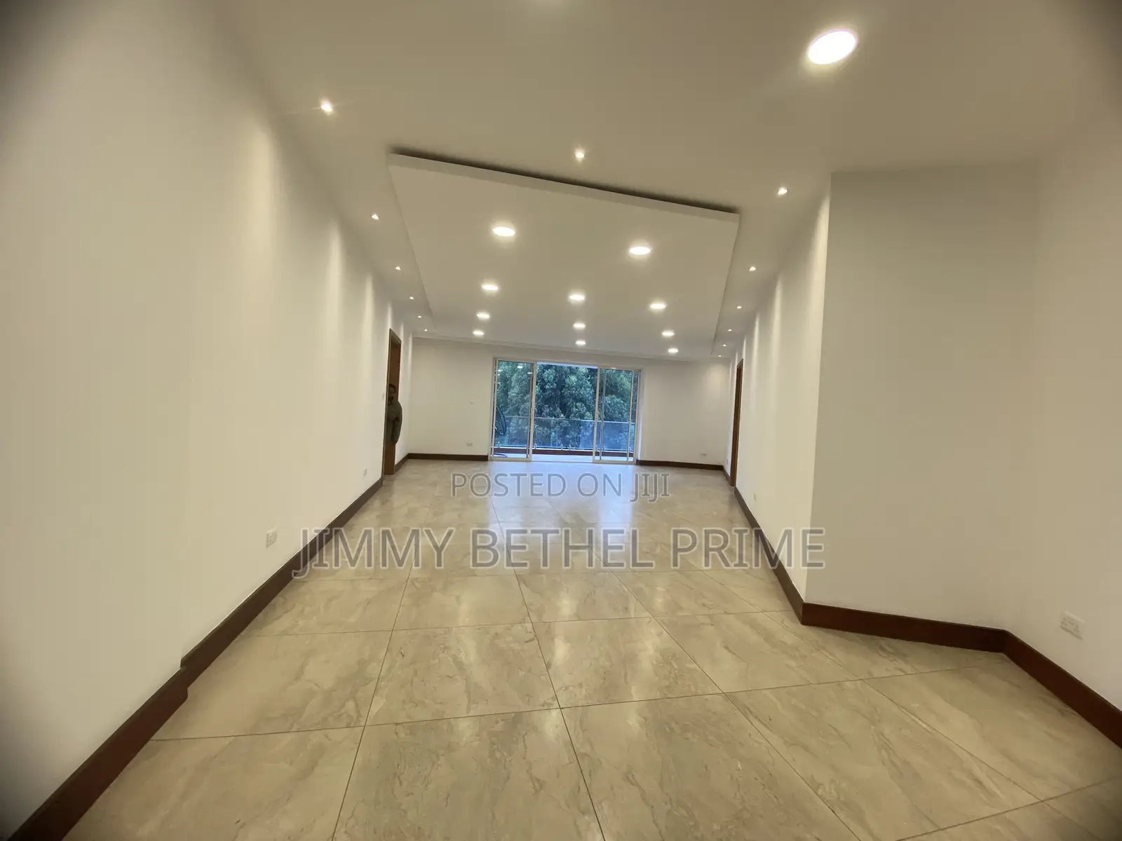 3bdrm Apartment in Parklands/Highridge for sale