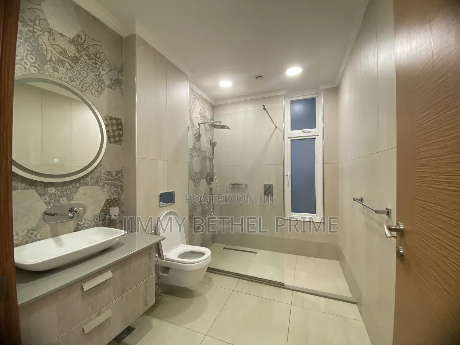 3bdrm Apartment in Parklands/Highridge for sale