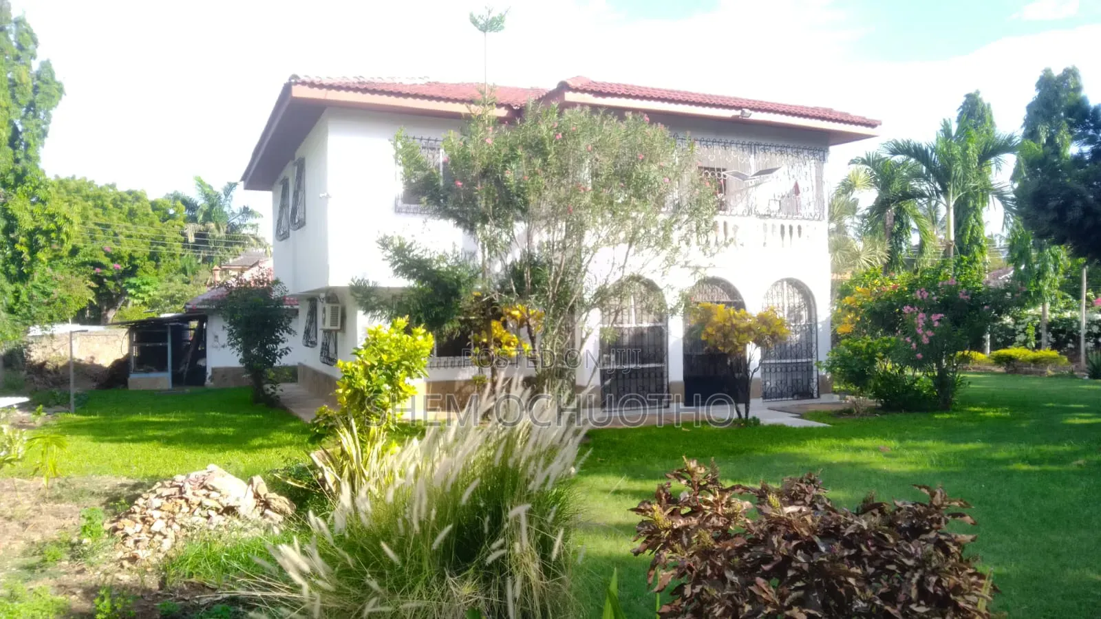 3bdrm Bungalow in Nyali Plaza for sale