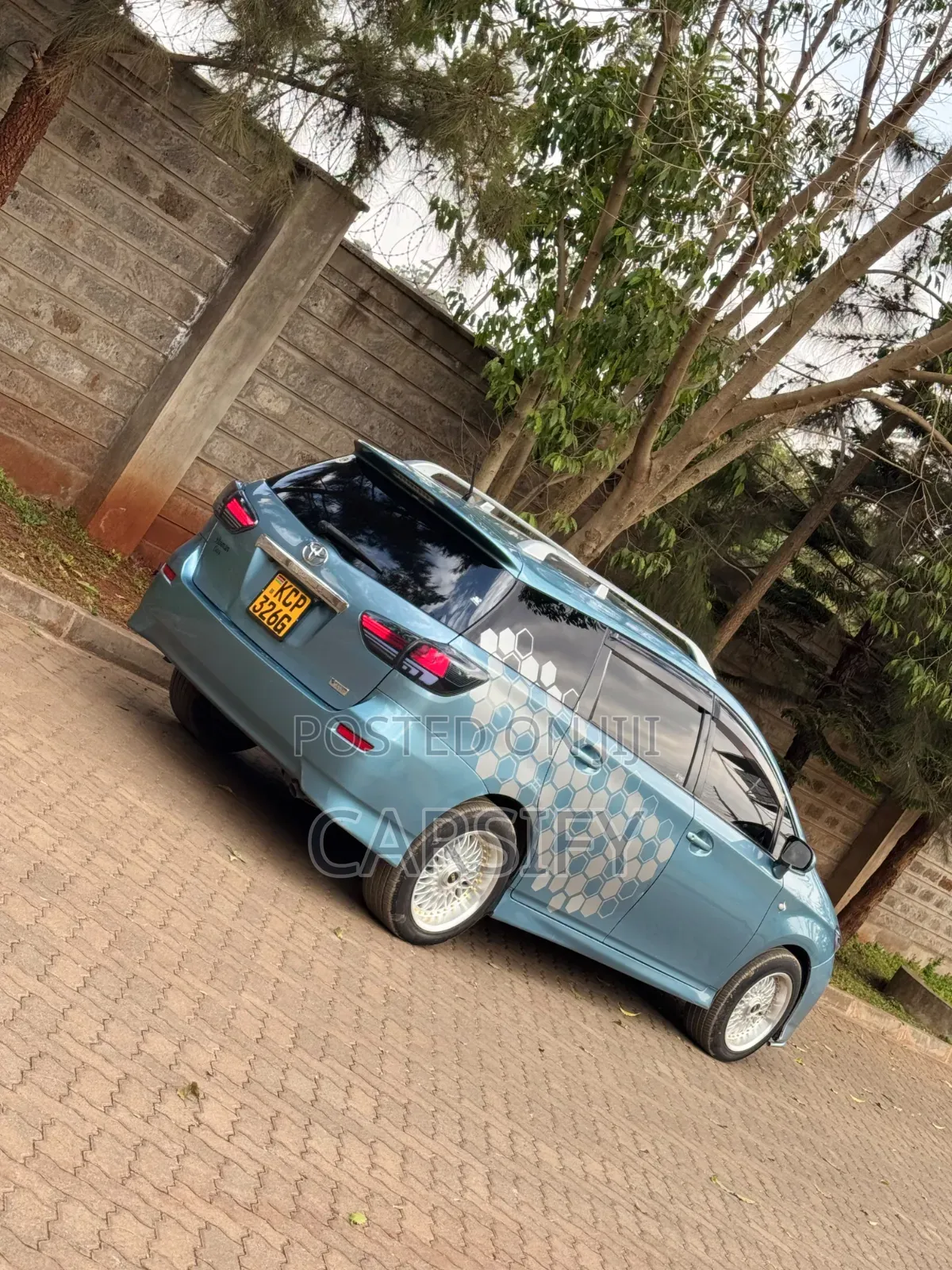 Toyota Wish 2010 Blue