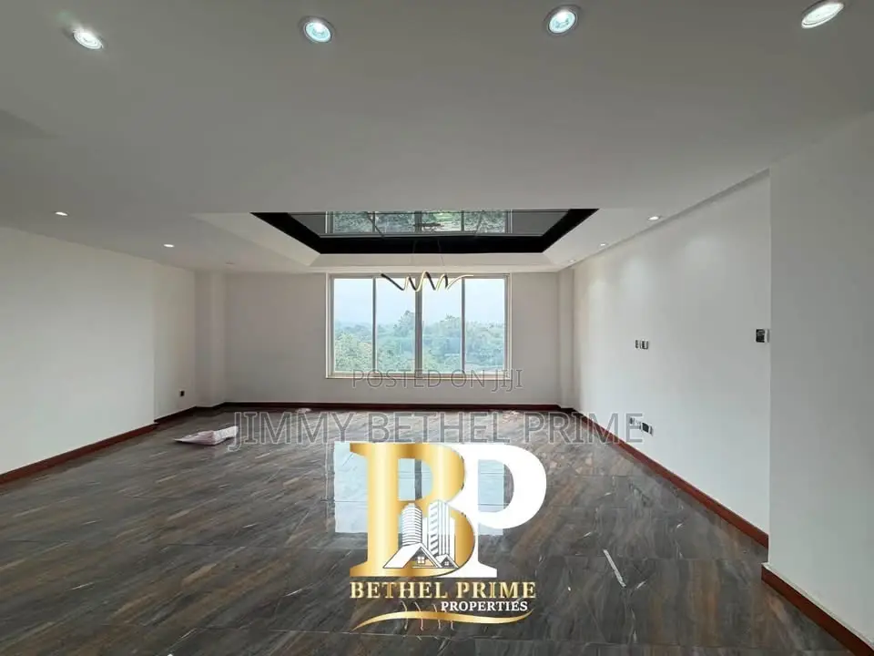 5bdrm Duplex in Spring Valley for rent