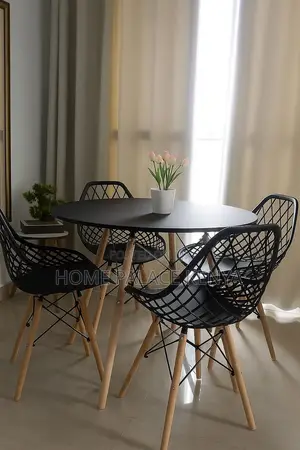 Dining Set; Four-Person Patio Table and Breathable Chairs Set