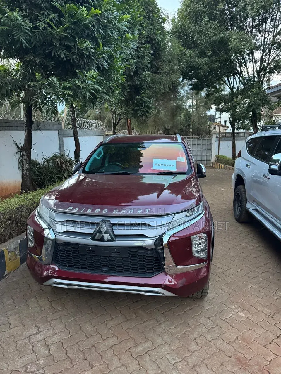Mitsubishi Pajero Sport Exceed 2020 Maroon