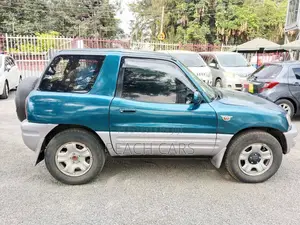 Toyota RAV4 Cabriolet 1998 Blue