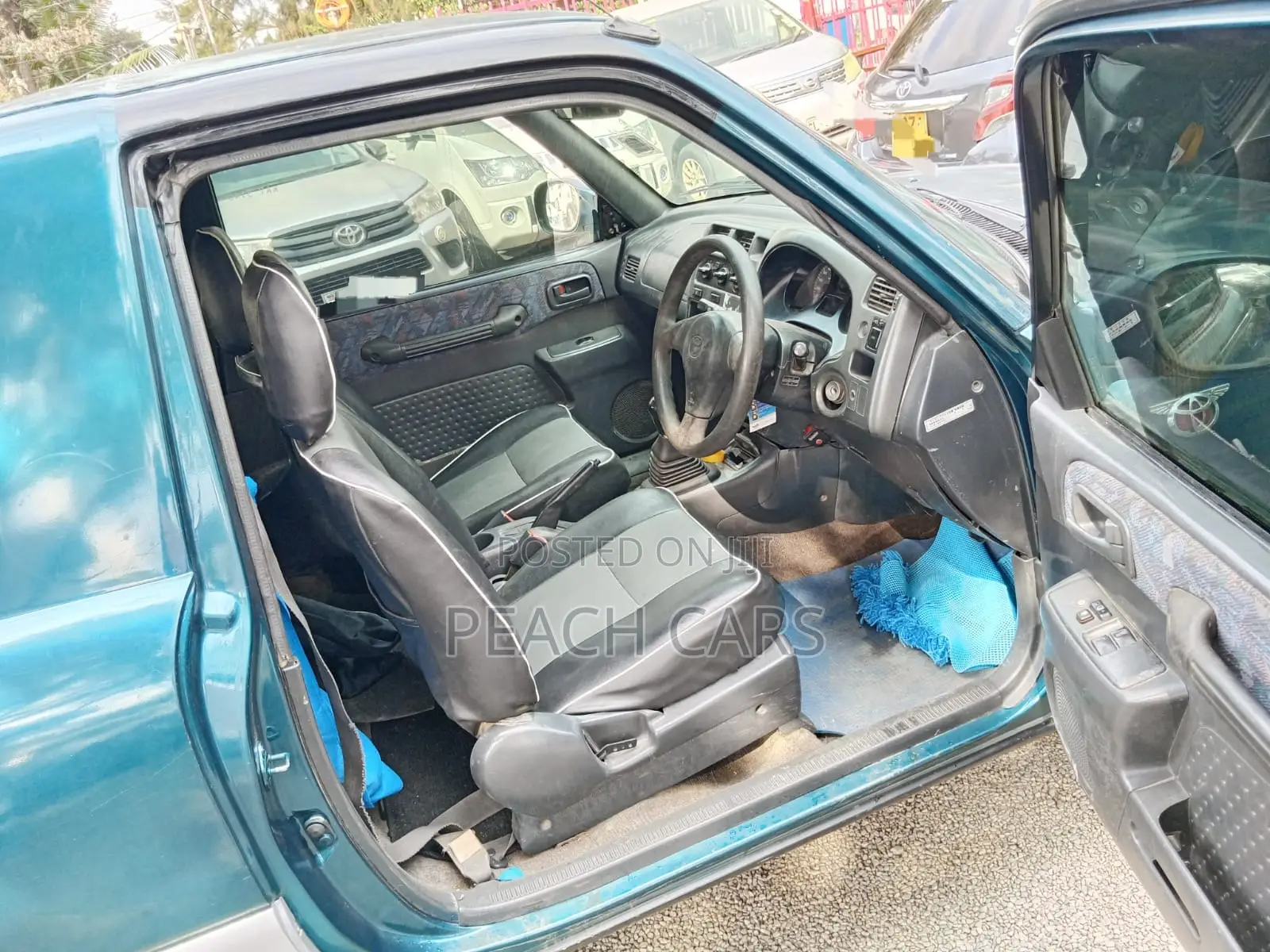Toyota RAV4 Cabriolet 1998 Blue