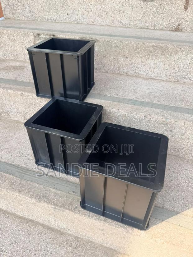Plastic Concrete Test Cube Moulds - thumbnail 2